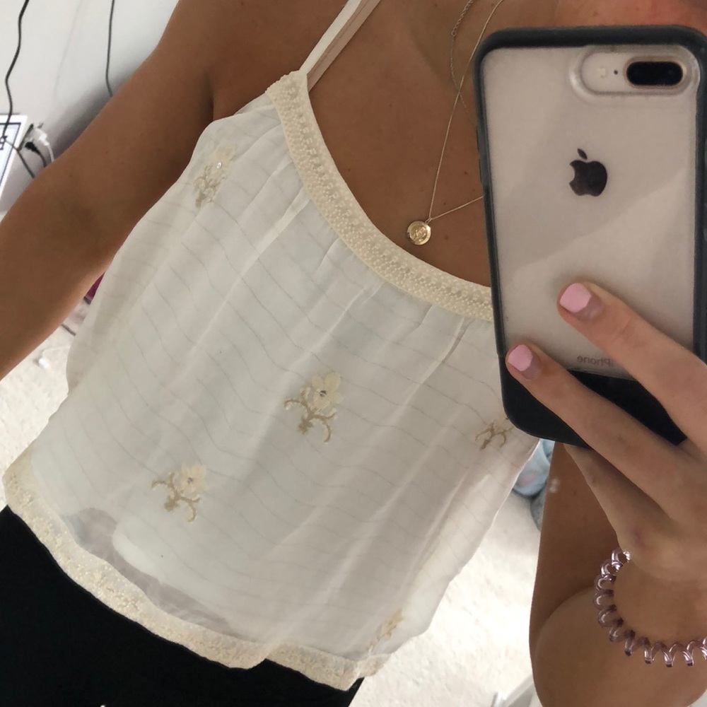 american eagle flowy top